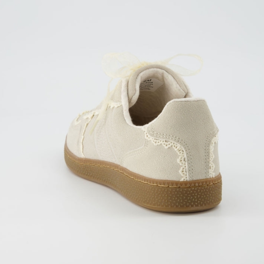 NIB Cushionaire Belinda Casual Sneakers Size 6.5W In Ivory W/ Extra Plain Laces - Picture 4 of 12